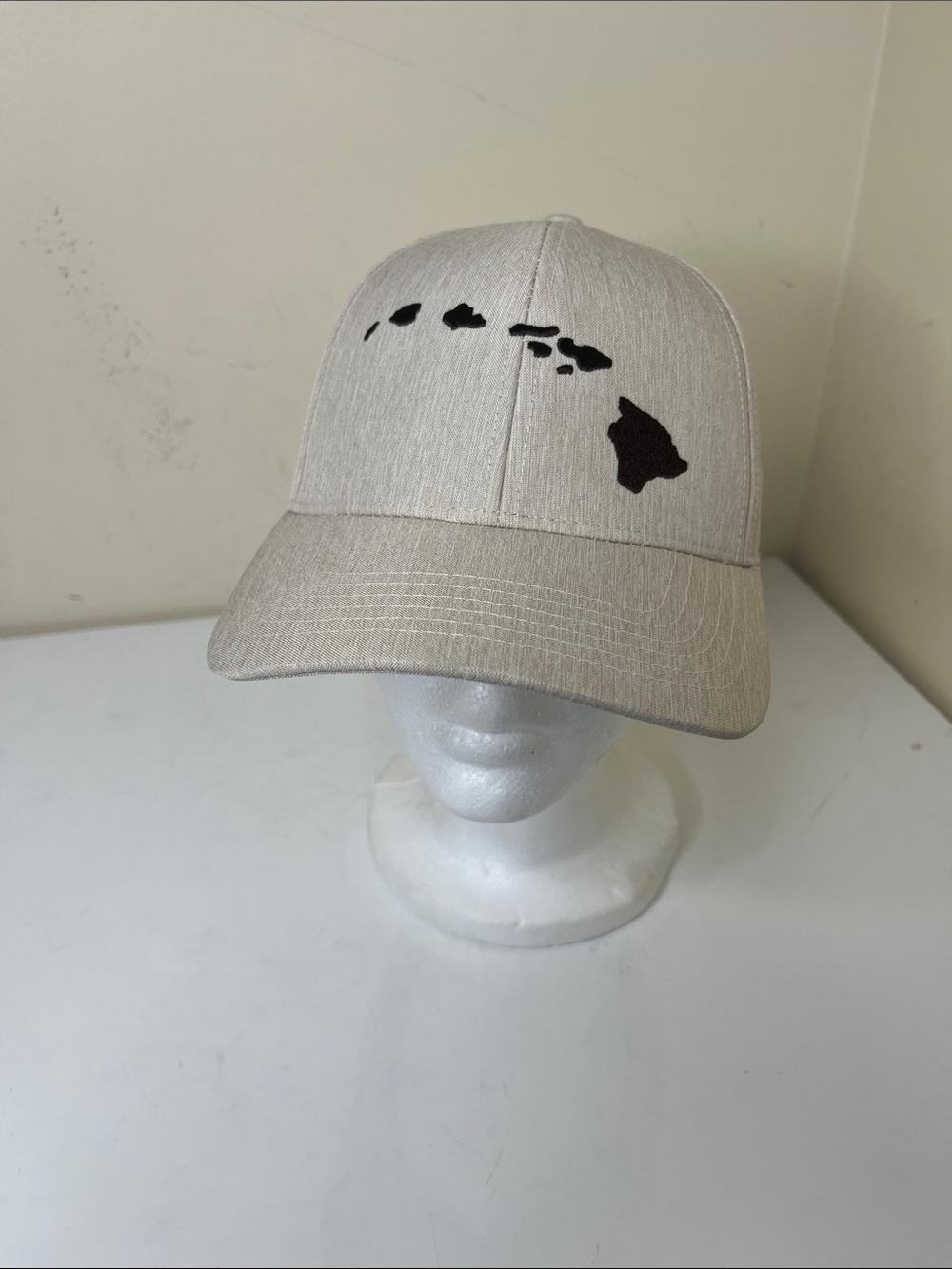 Beige Baseball Cap with Hawaii Map Embroidery